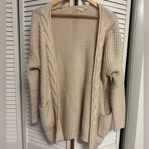Cozy Cream Cable Knit Wishlist size small/medium